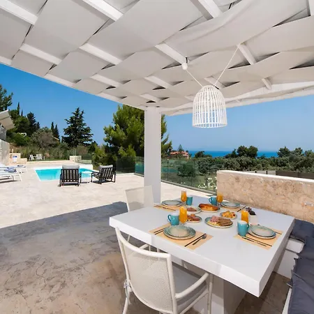 Gaia - Divine Private With Pool, Close To Vila *