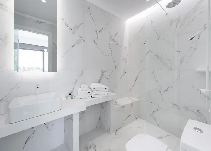 Gaia - Divine Private With Pool, Close To