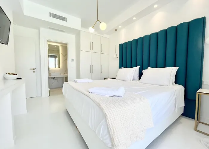 Gaia - Divine Private With Pool, Close To