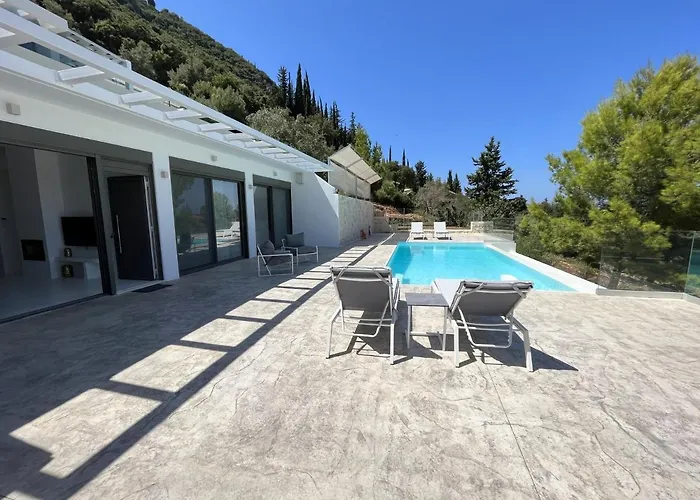 Gaia - Divine Private With Pool, Close To